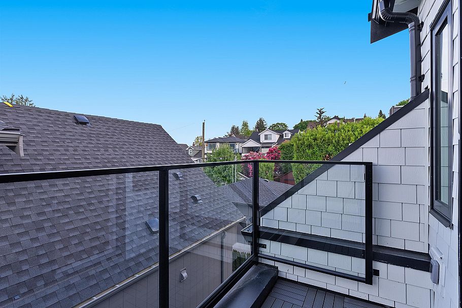 2 3536 W 14th Avenue Vancouver, BC - 22