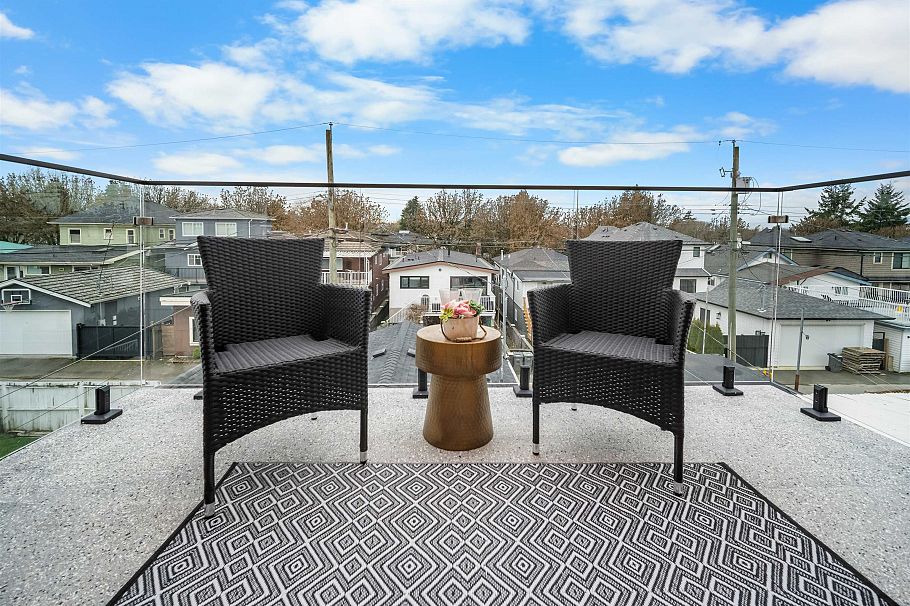 2 5023 Ross Street Vancouver, BC - 15