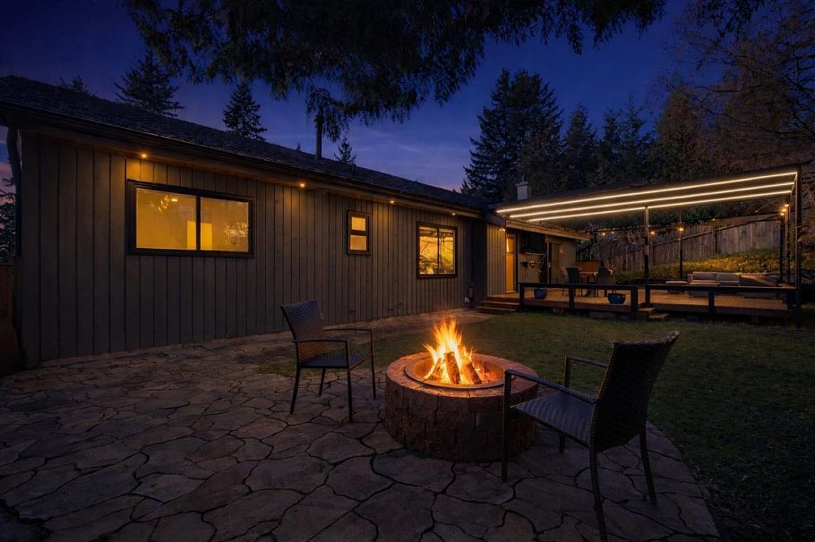 284 Montroyal Boulevard North Vancouver, BC - 33