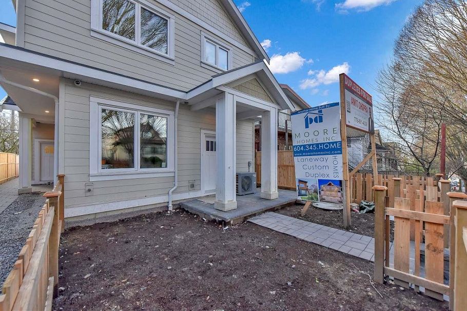 1 1436 E 1st Avenue Vancouver, BC - 20