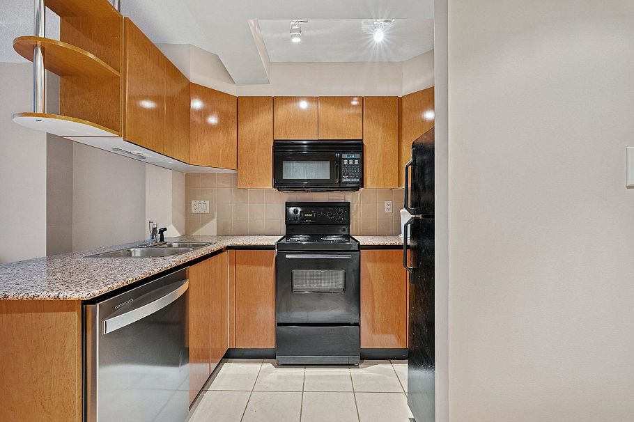 2602 1189 Howe Street Vancouver, BC - 19