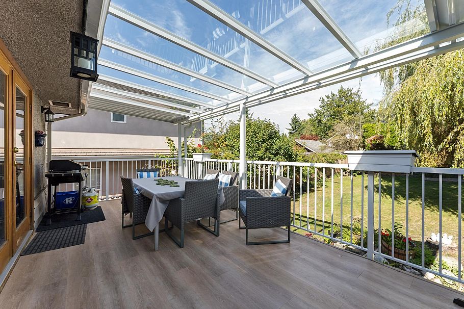 430 W Kings Road North Vancouver, BC - 24