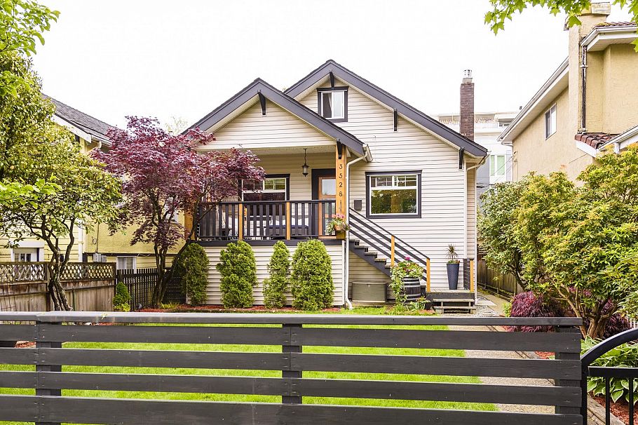 3528 Franklin Street Vancouver, BC - 1