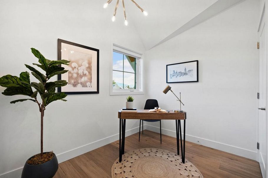 1141 W 33rd Avenue Vancouver, BC - 33