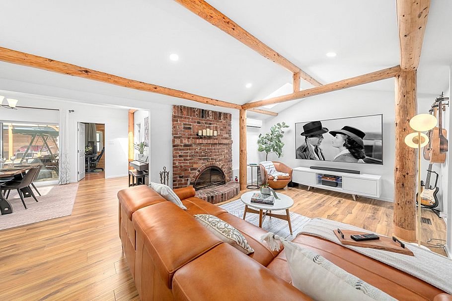 2540 Boswell Avenue North Vancouver, BC - 3