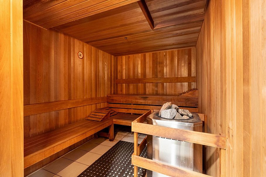 308 1688 Robson Street Vancouver, BC - 19