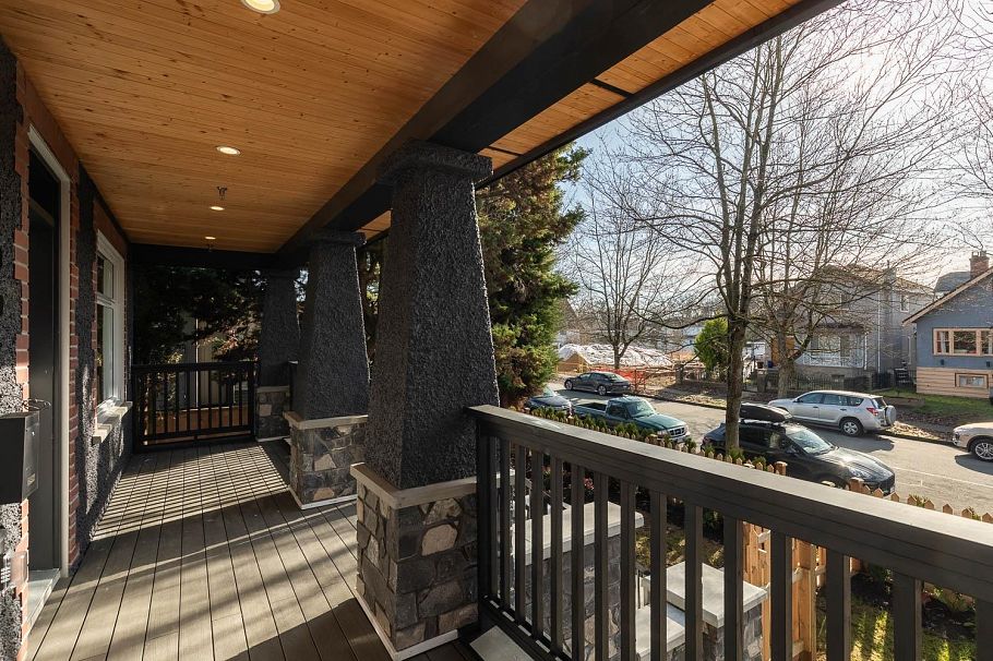 855 E 19th Avenue Vancouver, BC - 18