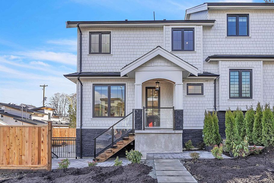 3526 E Lakewood Street Vancouver, BC - 33