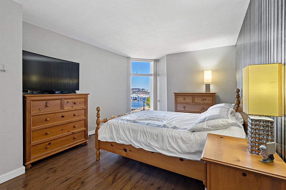 609 168 Chadwick Court North Vancouver, BC - 28