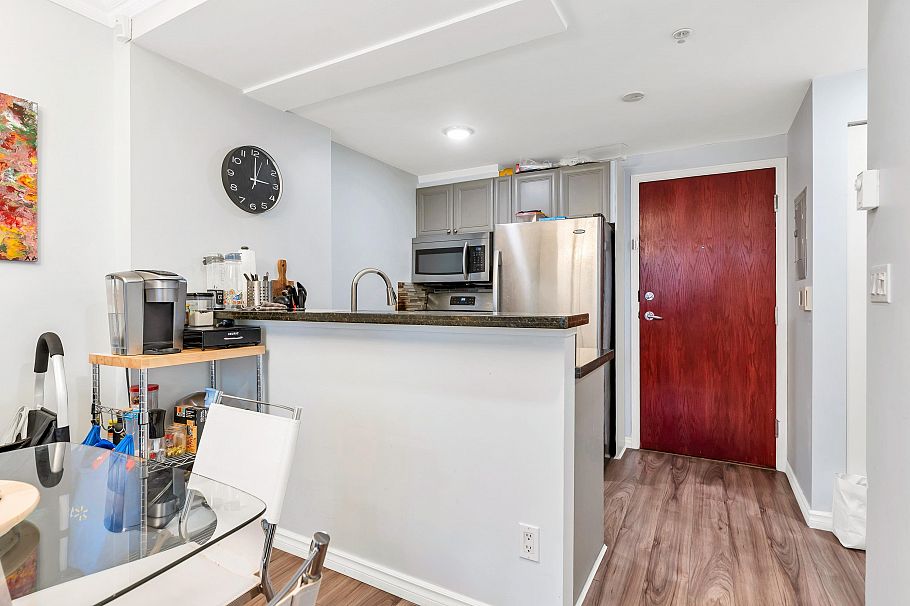 502 928 Richards Street Vancouver, BC - 9