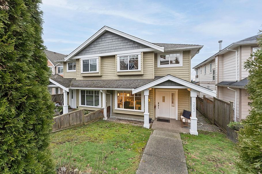 353 E 5th Street North Vancouver, BC - 2