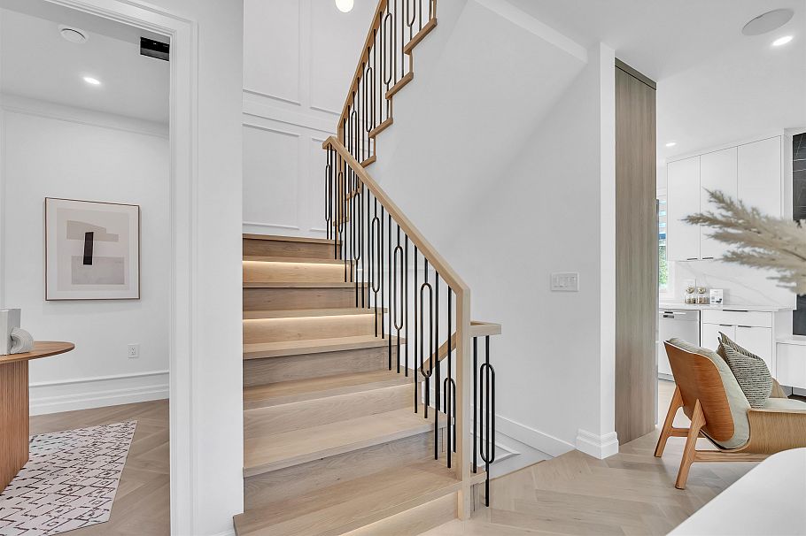 2153 E 20th Avenue Vancouver, BC - 12