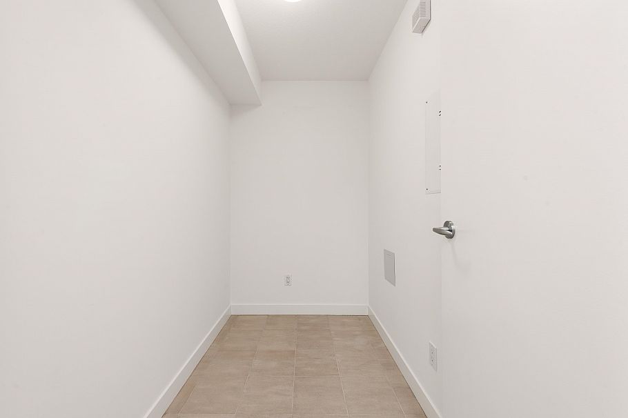 808 1495 Richards Street Vancouver, BC - 18