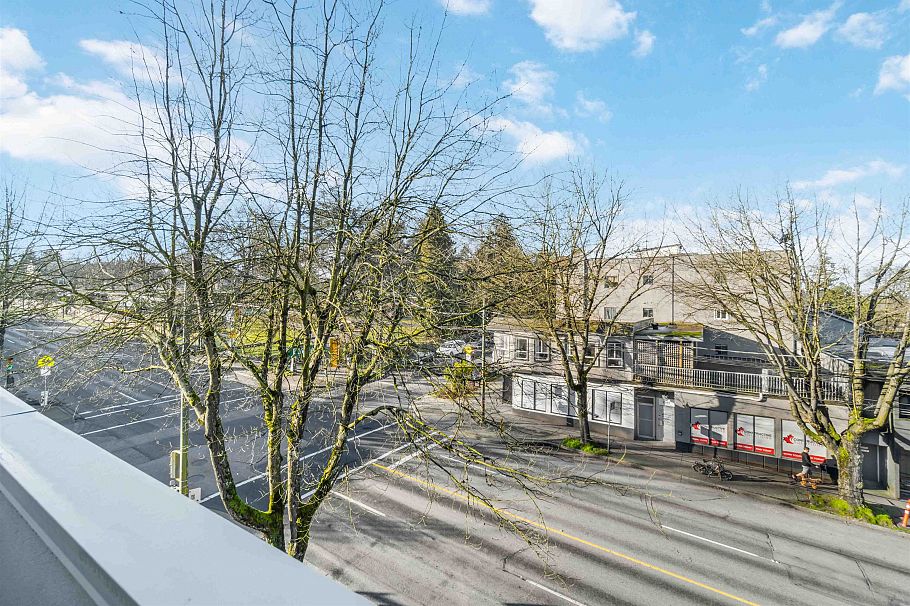 309 2928 Commercial Drive Vancouver, BC - 29