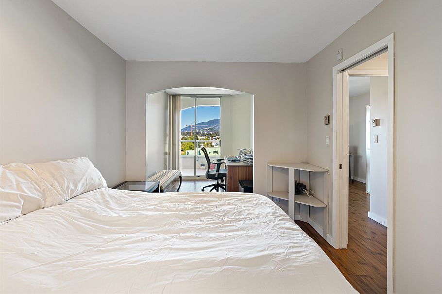 609 168 Chadwick Court North Vancouver, BC - 32