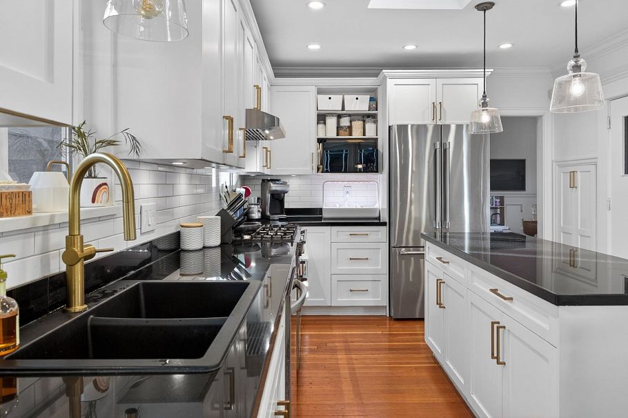 4387 St. George Street Vancouver, BC - 7