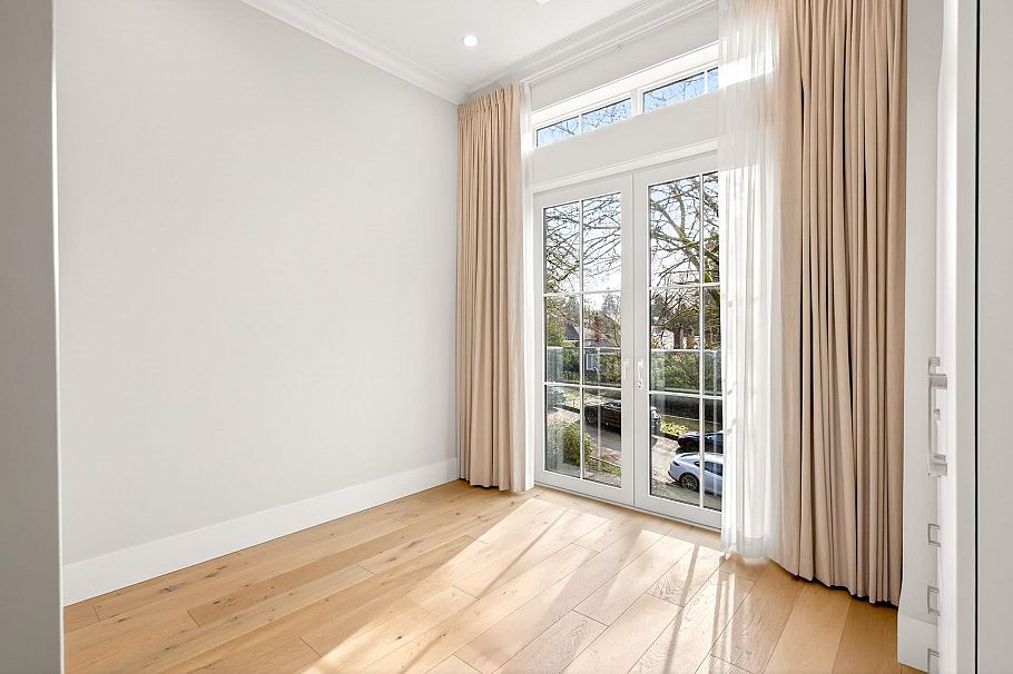 4089 W 19th Avenue Vancouver, BC - 23