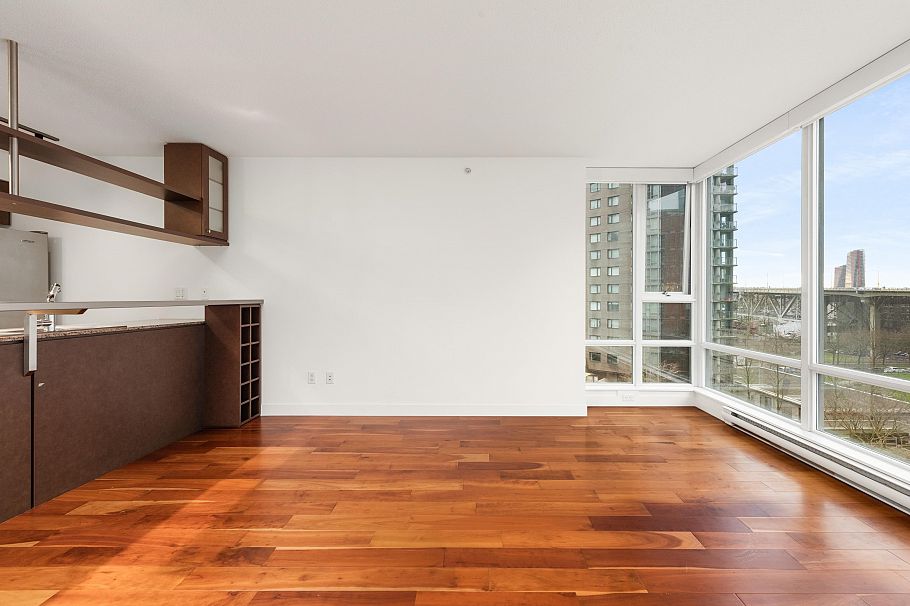 808 1495 Richards Street Vancouver, BC - 5