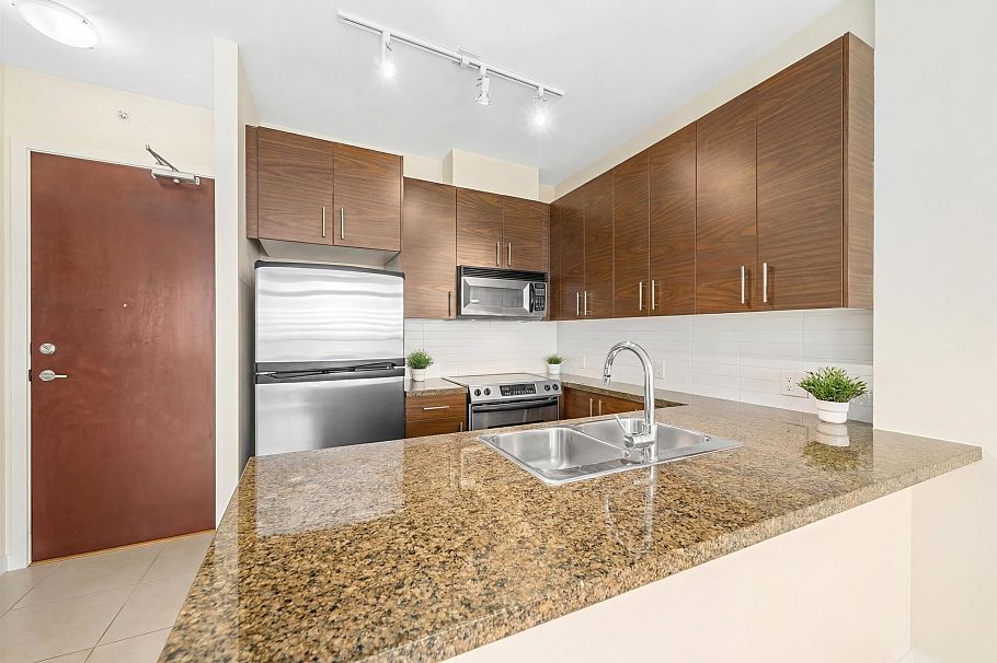 605 2345 Madison Avenue Burnaby, BC - 22