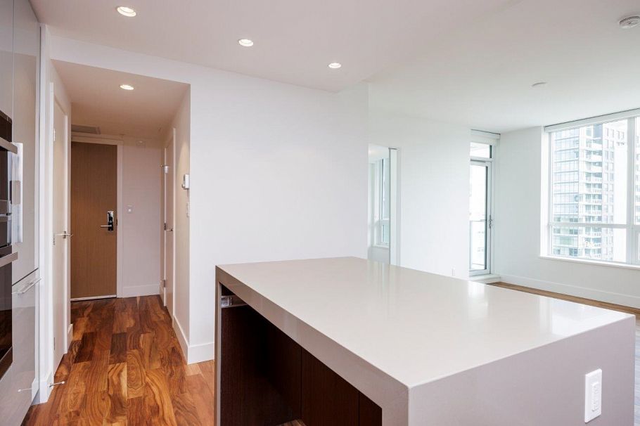 1008 1632 Lions Gate Lane North Vancouver, BC - 12