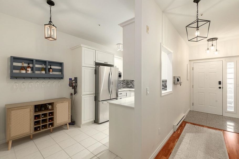 PH2 2577 Willow Street Vancouver, BC - 2