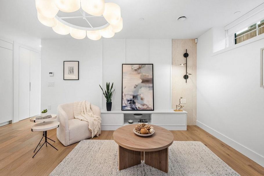 1143 W 33rd Avenue Vancouver, BC - 10