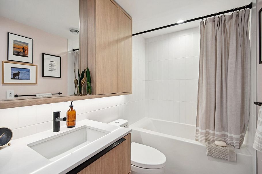 321 2520 Guelph Street Vancouver, BC - 22