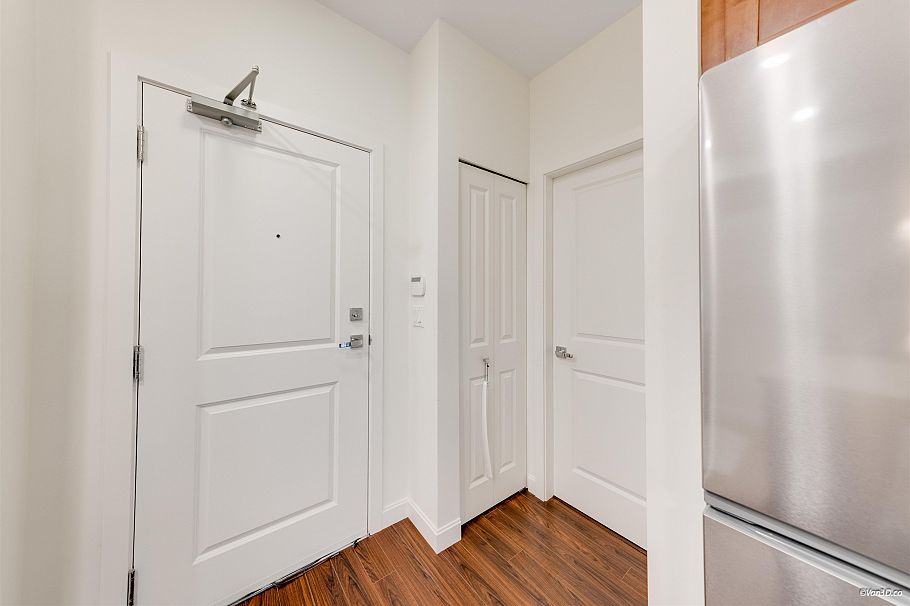 110 5655 Inman Avenue Burnaby, BC - 26