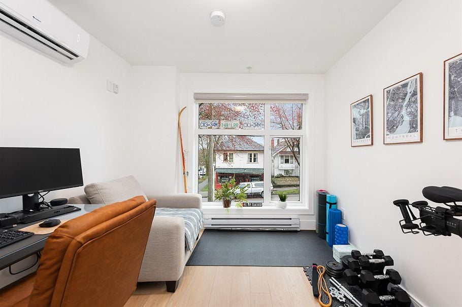 705 Victoria Drive Vancouver, BC - 23