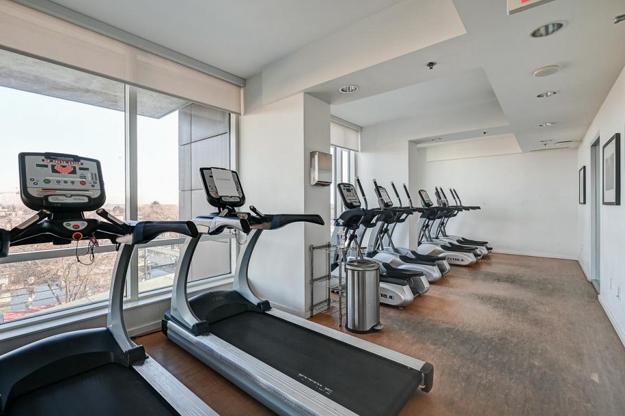 803 8555 Granville Street Vancouver, BC - 27