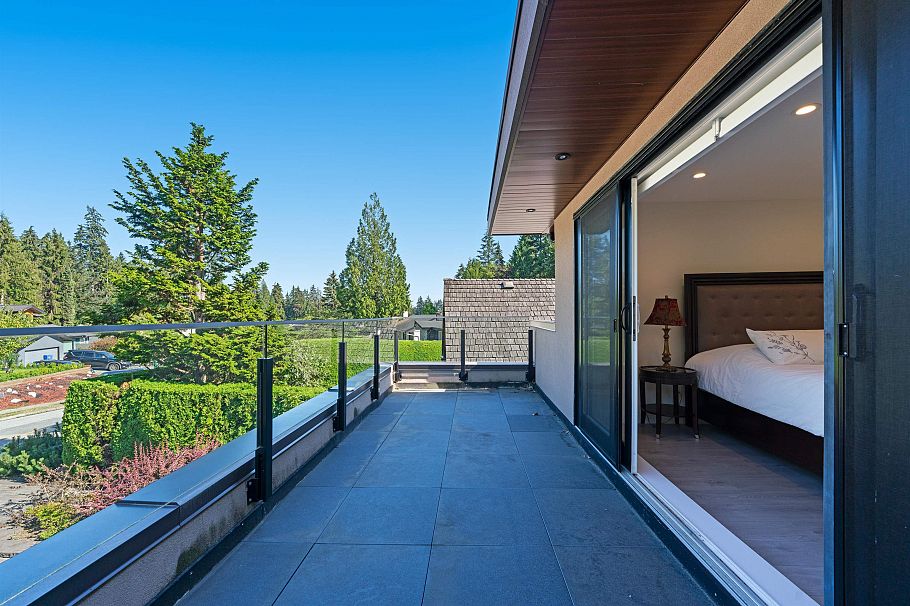 5199 Cliffridge Avenue North Vancouver, BC - 32