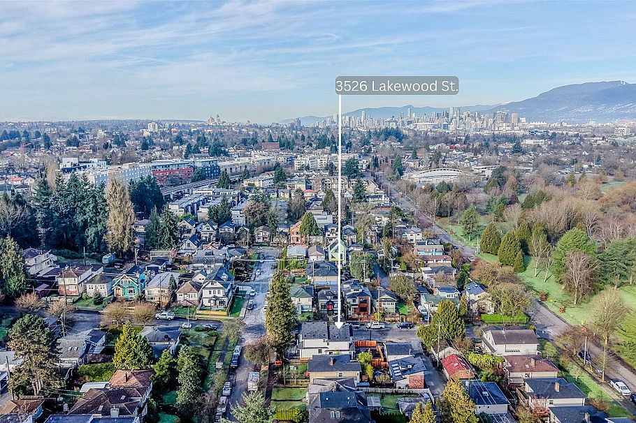 3526 E Lakewood Street Vancouver, BC - 44