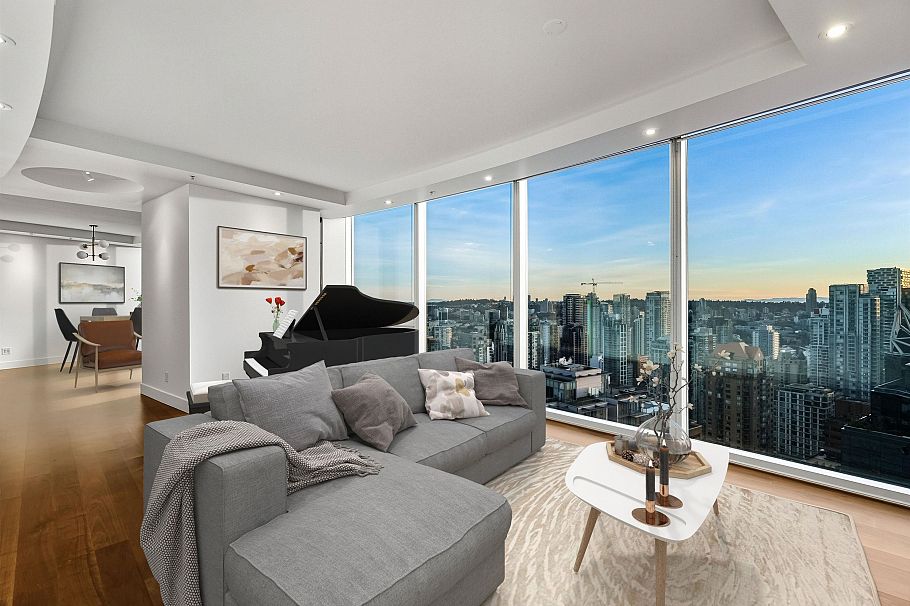 3404 938 Nelson Street Vancouver, BC - 4