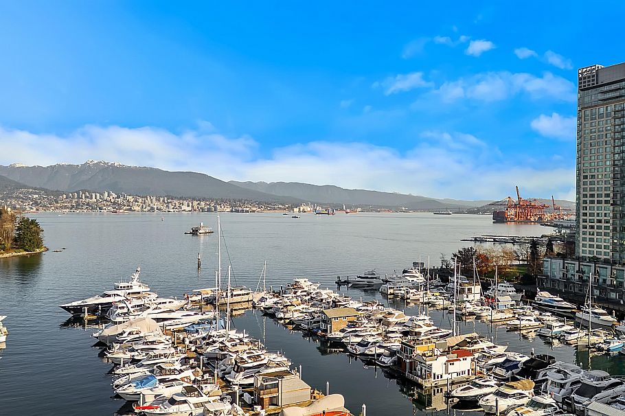 406 535 NICOLA STREET, Vancouver BC V6G 3G2 Vancouver, BC - 1