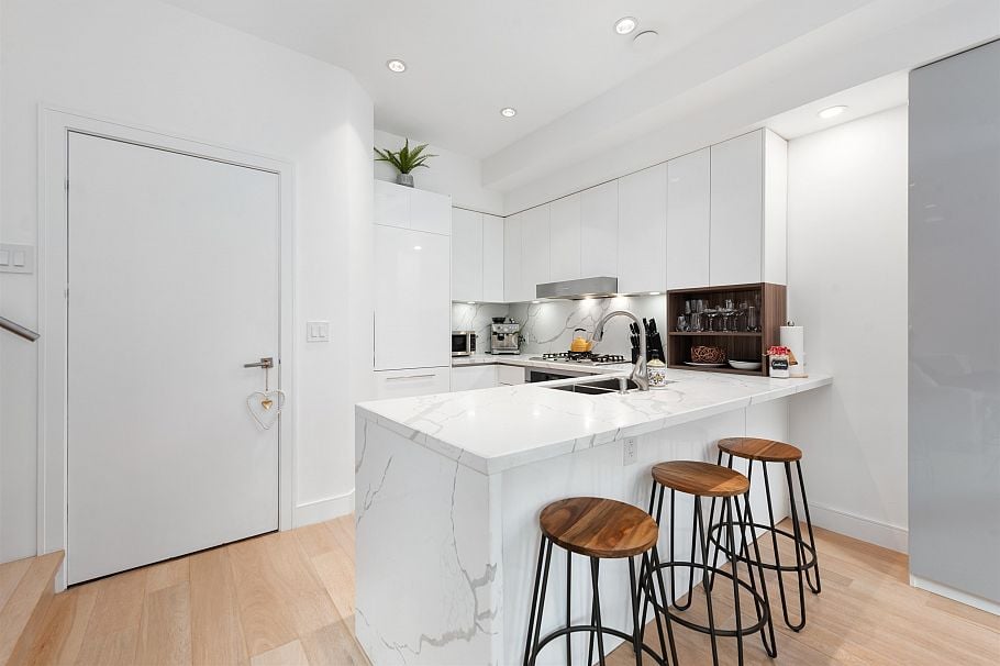 705 Victoria Drive Vancouver, BC - 10