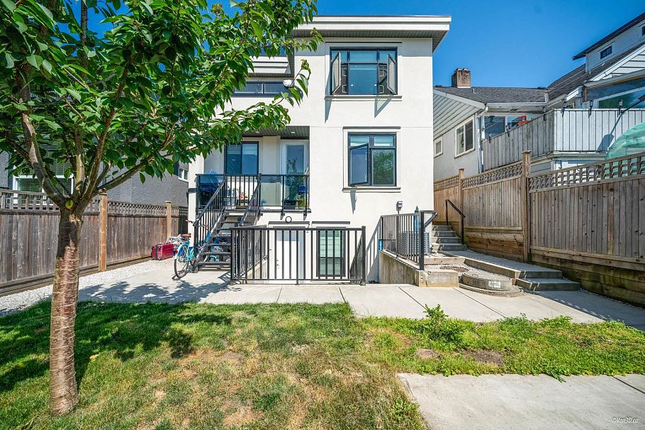 4841 Dumfries Street Vancouver, BC - 37