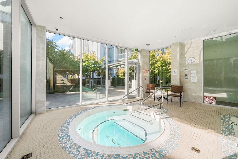 302 3333 Sexsmith Road Richmond, BC - 24