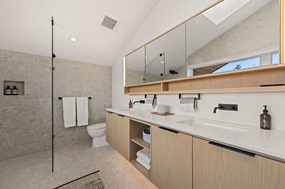 529 E 17th Avenue Vancouver, BC - 29