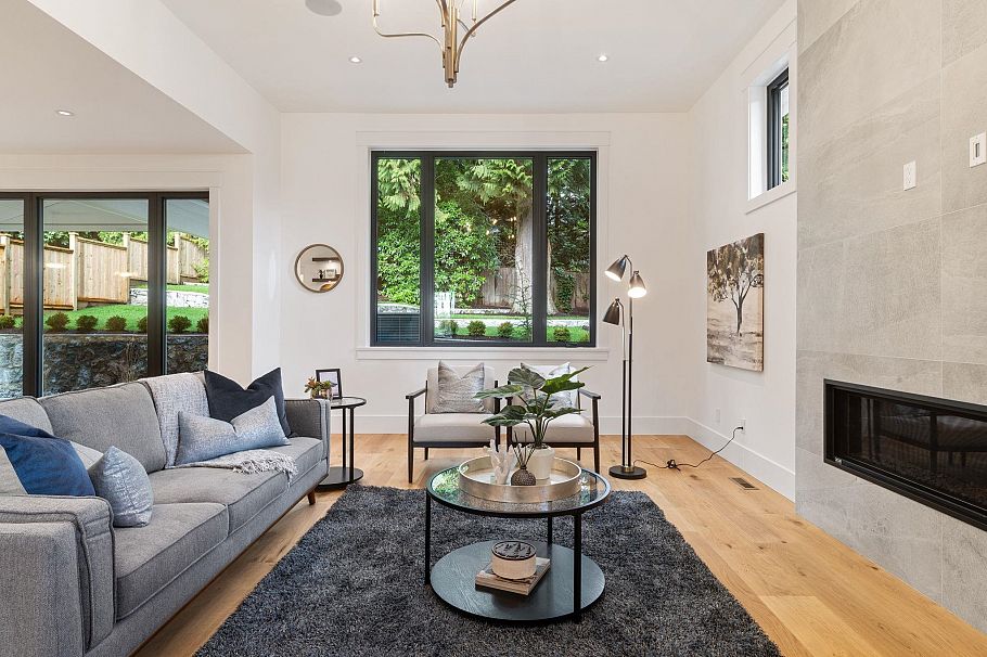 1232 Wellington Drive North Vancouver, BC - 9