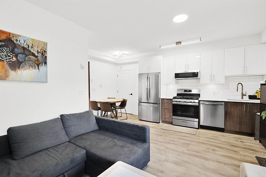 2743 Duke Street Vancouver, BC - 22