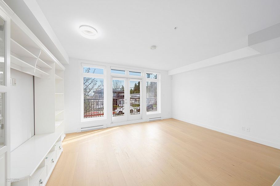 17 5655 Chaffey Avenue Burnaby, BC - 17