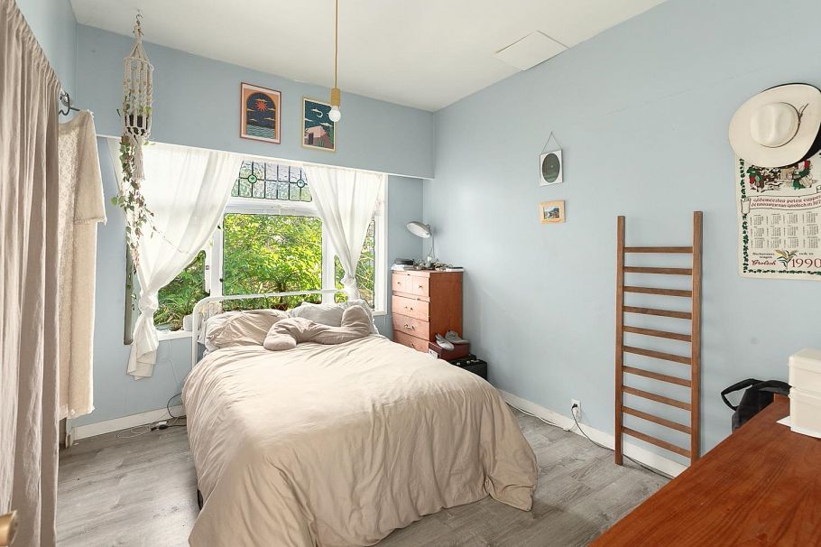 236 W 12th Avenue Vancouver, BC - 13