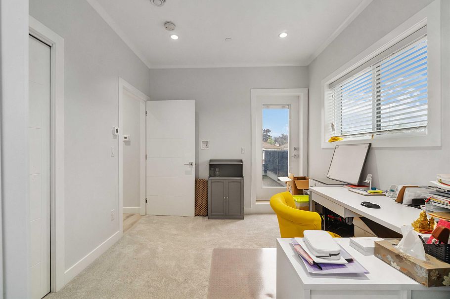 2575 & 2577 Parker Street Vancouver, BC - 5