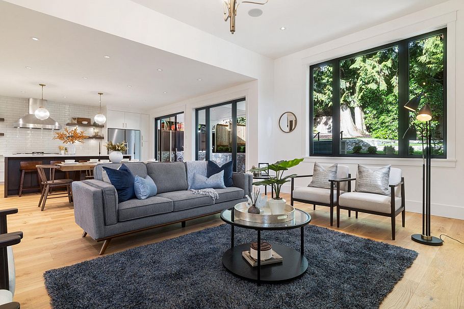 1232 Wellington Drive North Vancouver, BC - 10