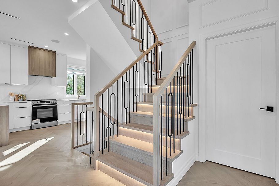 3526 E Lakewood Street Vancouver, BC - 16