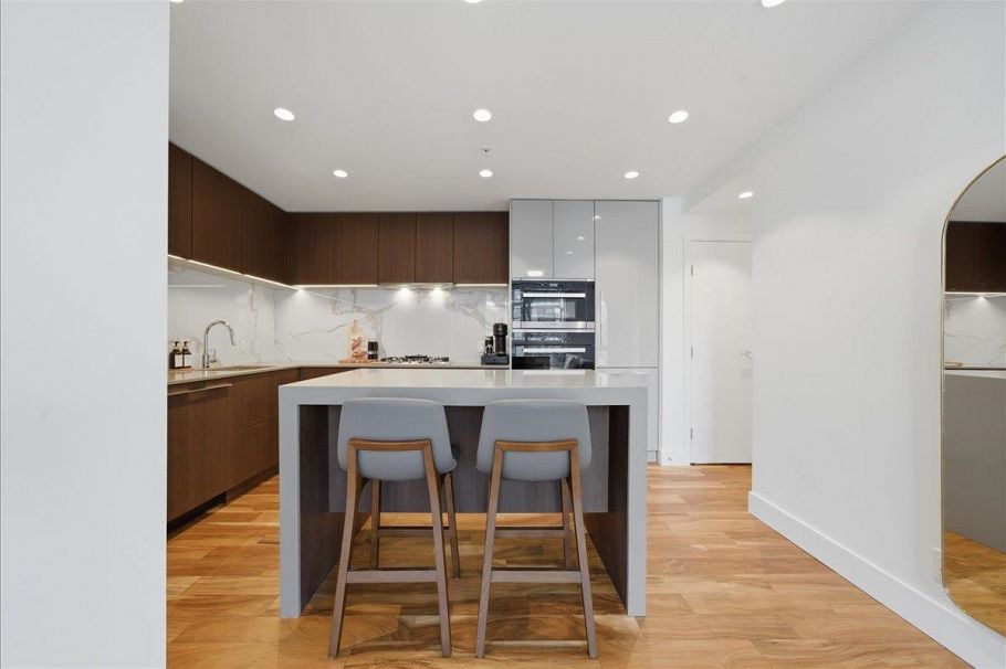 608 1675 Lions Gate Lane North Vancouver, BC - 5