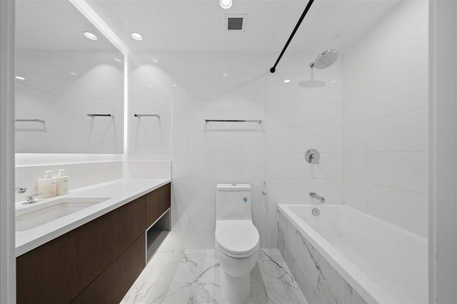 608 1675 Lions Gate Lane North Vancouver, BC - 13