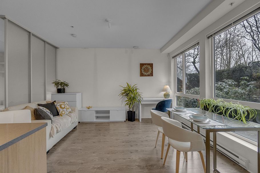 103 735 W 15th Street North Vancouver, BC - 19