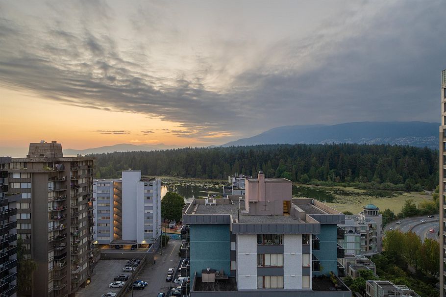 1701 1888 Alberni Street Vancouver, BC - 16