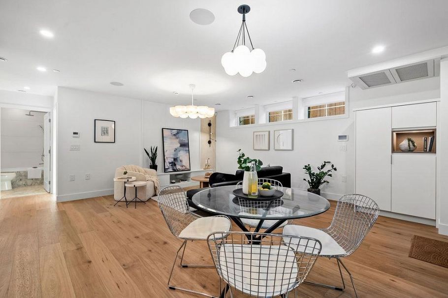 1143 W 33rd Avenue Vancouver, BC - 16